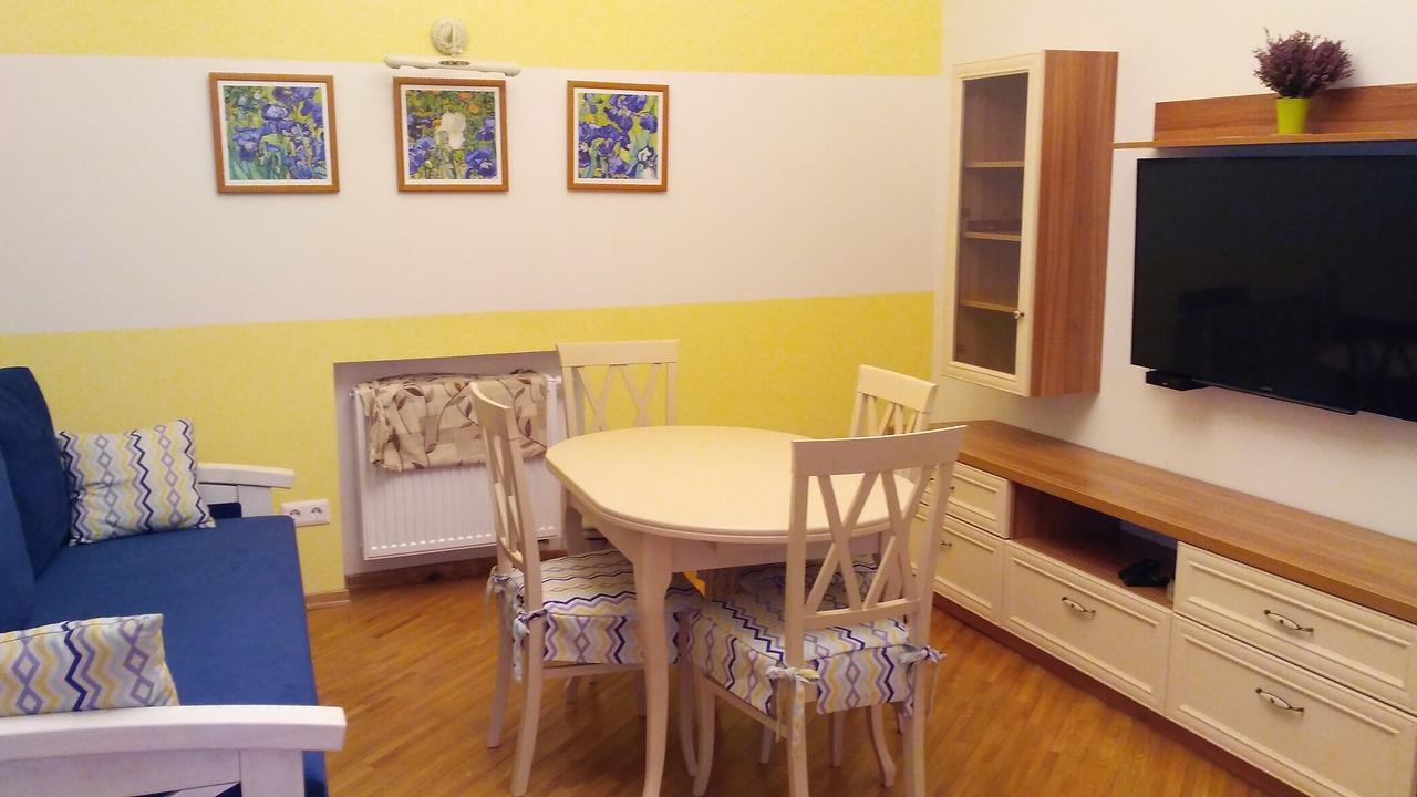 לבוב Vip Апартаменти Ван Гог На Площі Ринок מראה חיצוני תמונה